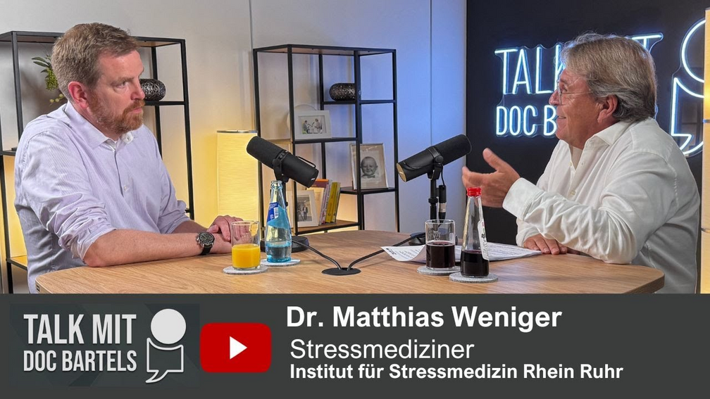 YouTube öffnen und Video starten: Wie viel Resilienz braucht der Arztberuf? | Stressmediziner Dr. Matthias Weniger bei Doc Bartels
